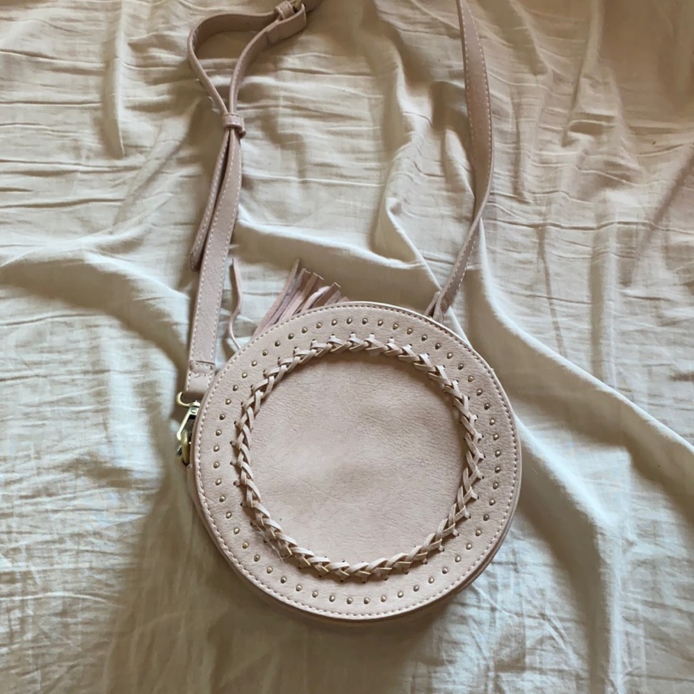 Round Moda Luxe Handbag